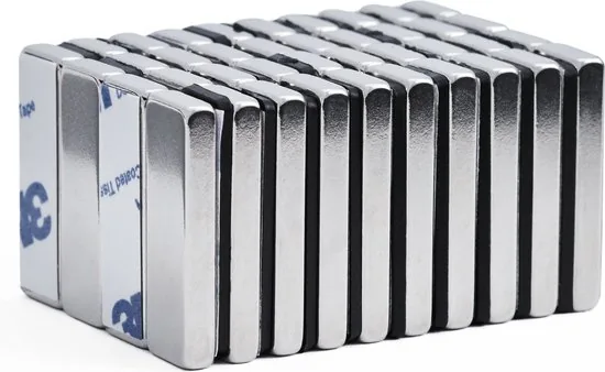 Brute Strength - Super sterke zelfklevende 3M magneetstrip - Vierkant - 30 x 10 x 4 mm - 40 Stuks - Messenmagneet - Blokmagneet - Afbeelding 1